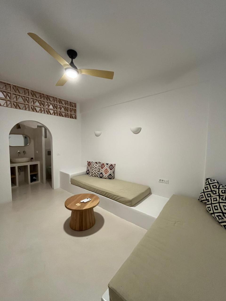 Ios Alcyon Blue Suites Extérieur photo