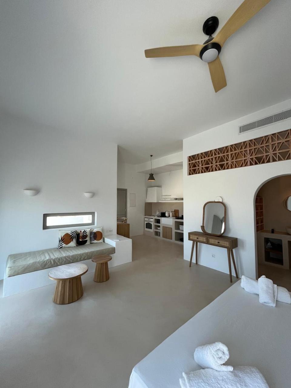 Ios Alcyon Blue Suites Extérieur photo