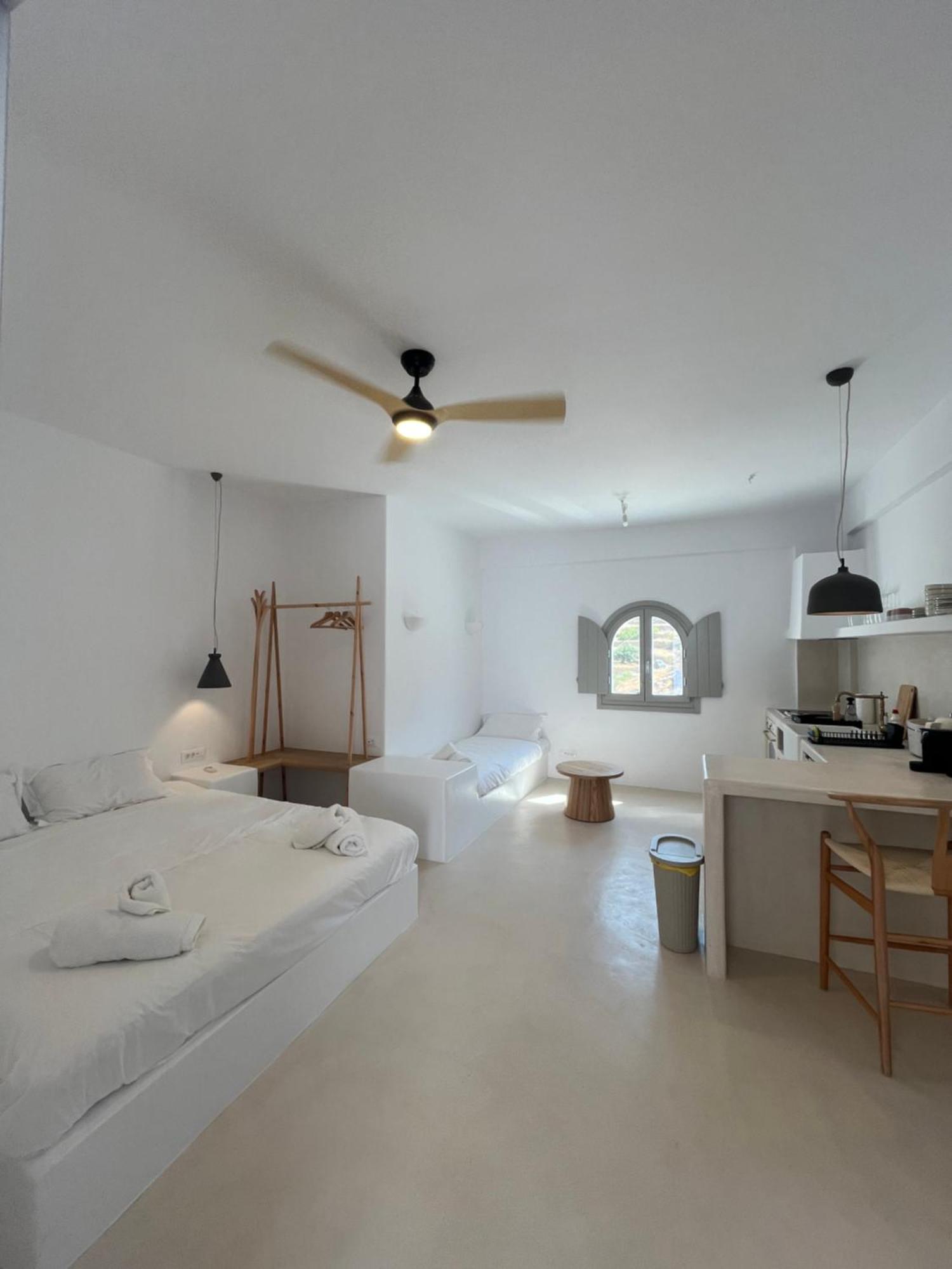 Ios Alcyon Blue Suites Extérieur photo